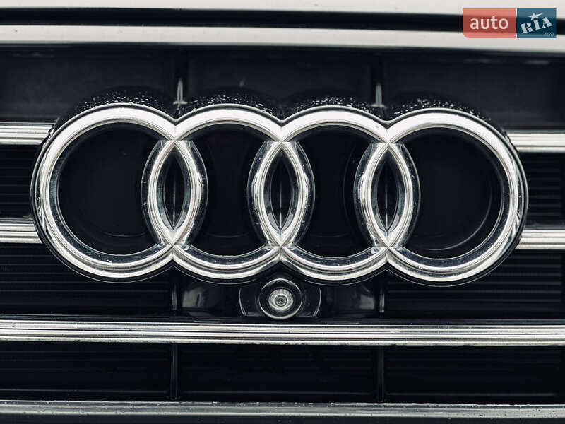 Седан Audi A8 2015 в Кременчуге