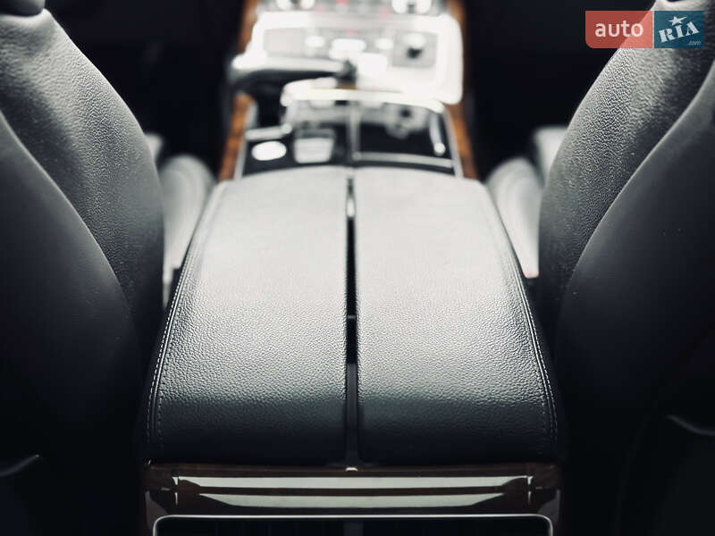 Седан Audi A8 2015 в Кременчуге