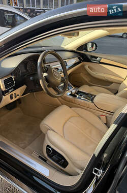 Седан Audi A8 2013 в Одессе