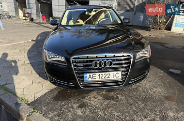 Седан Audi A8 2013 в Одесі