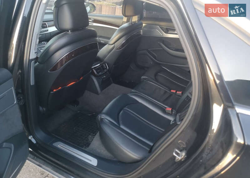 Седан Audi A8 2011 в Києві