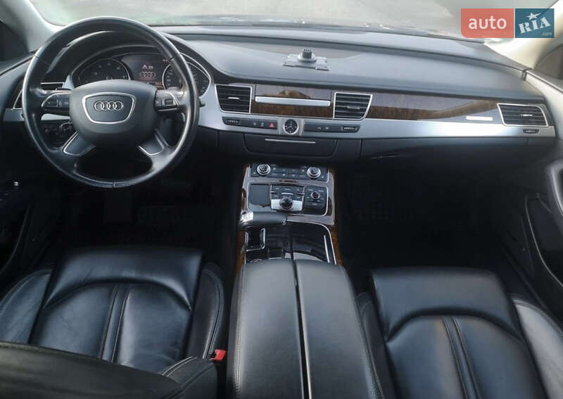 Седан Audi A8 2011 в Києві