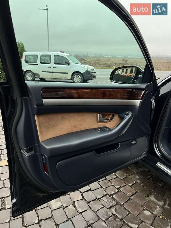 Седан Audi A8 2007 в Виноградові
