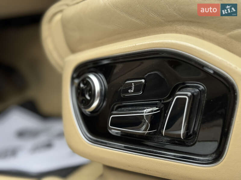 Седан Audi A8 2011 в Ивано-Франковске