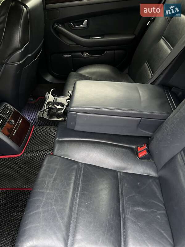 Седан Audi A8 2004 в Львові