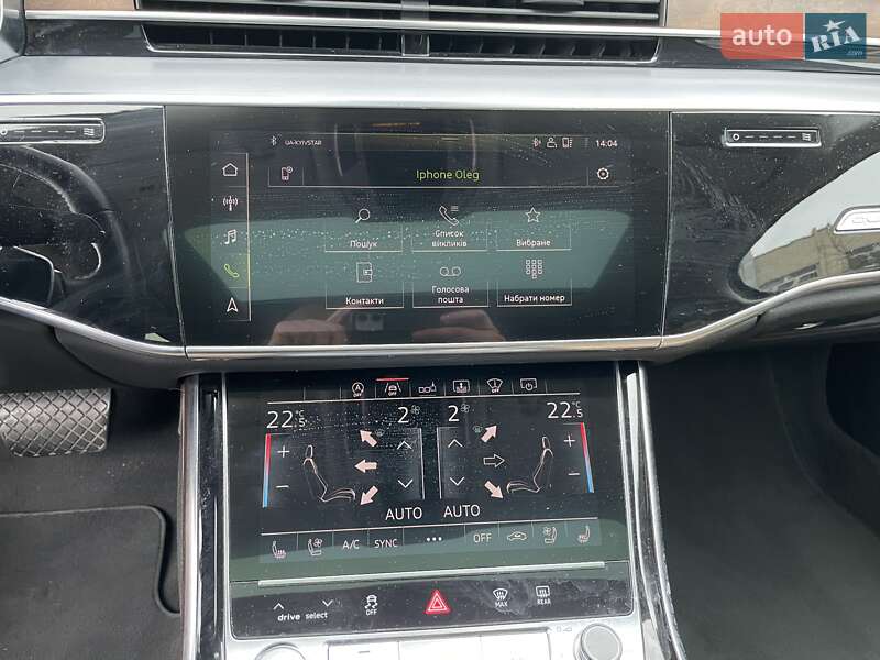 Седан Audi A8 2018 в Львові