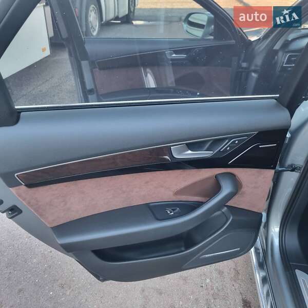 Седан Audi A8 2013 в Борисполе фото 15 Седан Audi A8 2013 в Борисполе