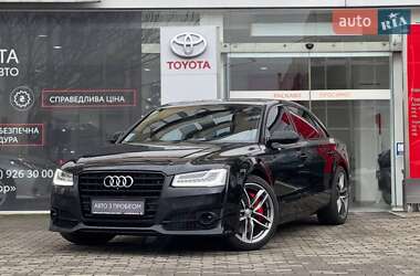 Седан Audi A8 2015 в Ужгороде