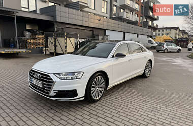 Седан Audi A8 2018 в Ровно