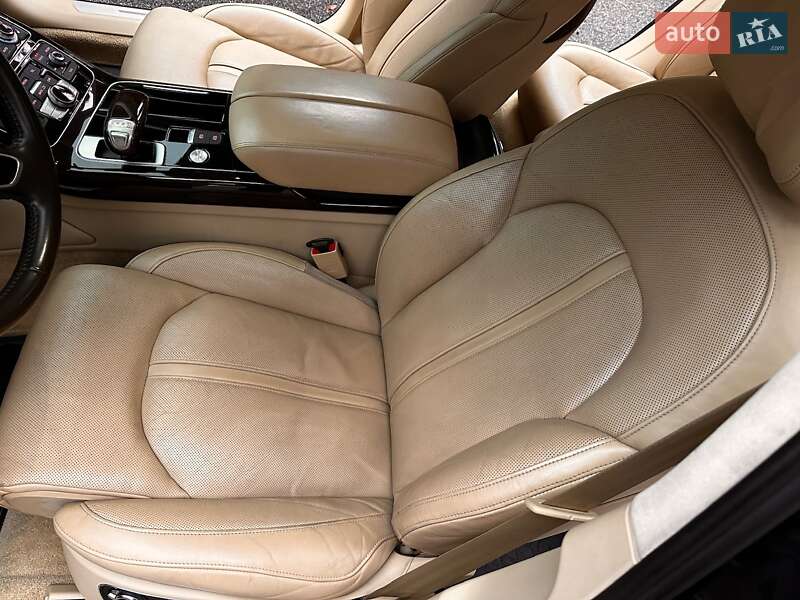 Седан Audi A8 2014 в Киеве