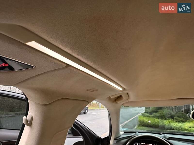 Седан Audi A8 2014 в Киеве