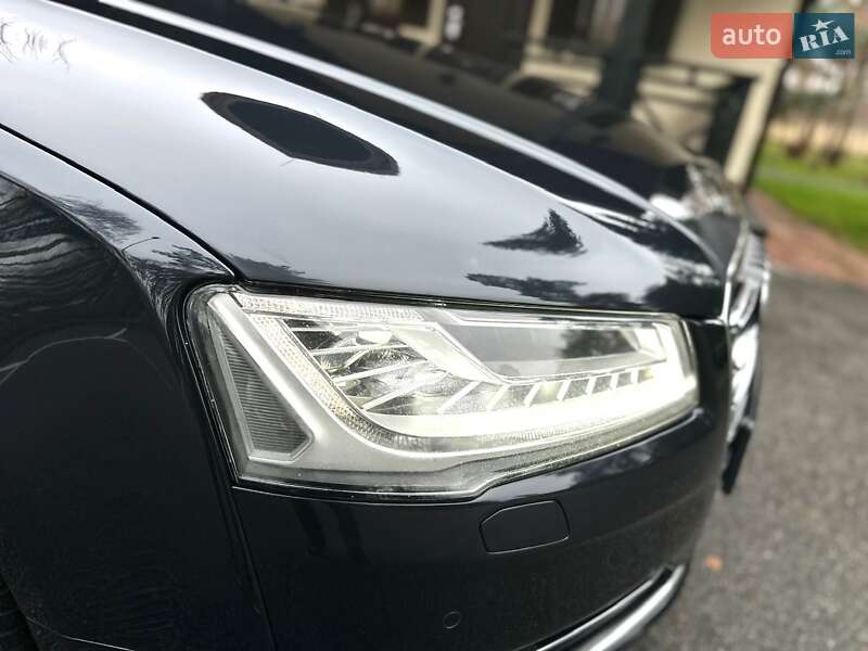 Седан Audi A8 2014 в Киеве