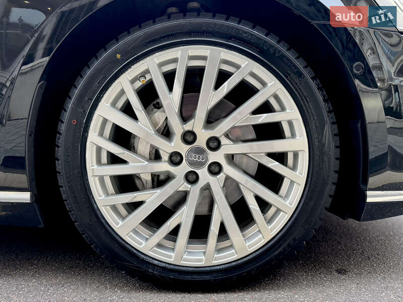 Седан Audi A8 2021 в Киеве фото 55 Седан Audi A8 2021 в Киеве