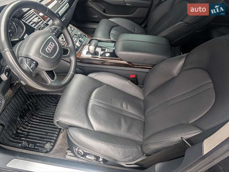 Седан Audi A8 2014 в Борисполе