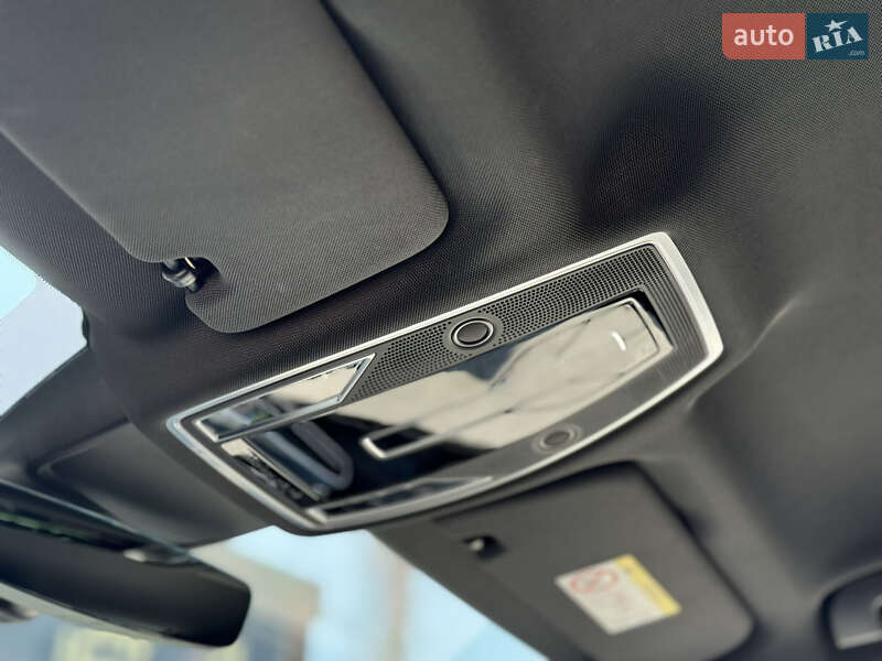 Седан Audi A8 2021 в Ивано-Франковске