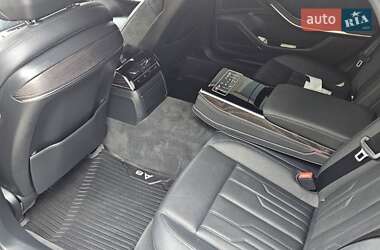 Седан Audi A8 2020 в Тернополе