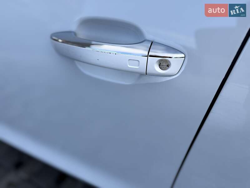 Седан Audi A8 2016 в Львове фото 27 Седан Audi A8 2016 в Львове