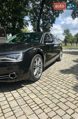 Седан Audi A8 2013 в Сокирянах