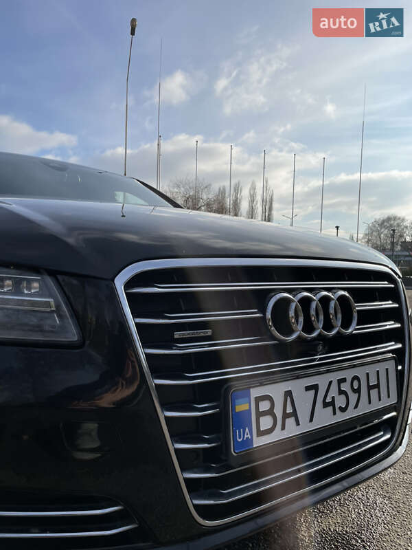 Седан Audi A8 2013 в Кропивницком фото 96 Седан Audi A8 2013 в Кропивницком