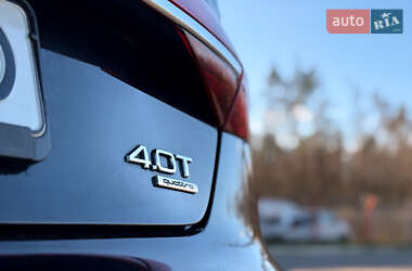 Седан Audi A8 2015 в Киеве
