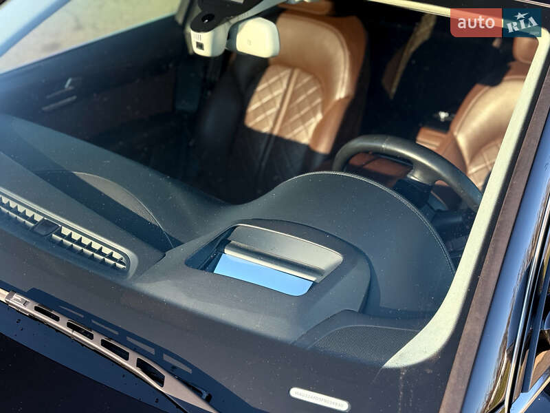 Седан Audi A8 2015 в Киеве фото 10 Седан Audi A8 2015 в Киеве