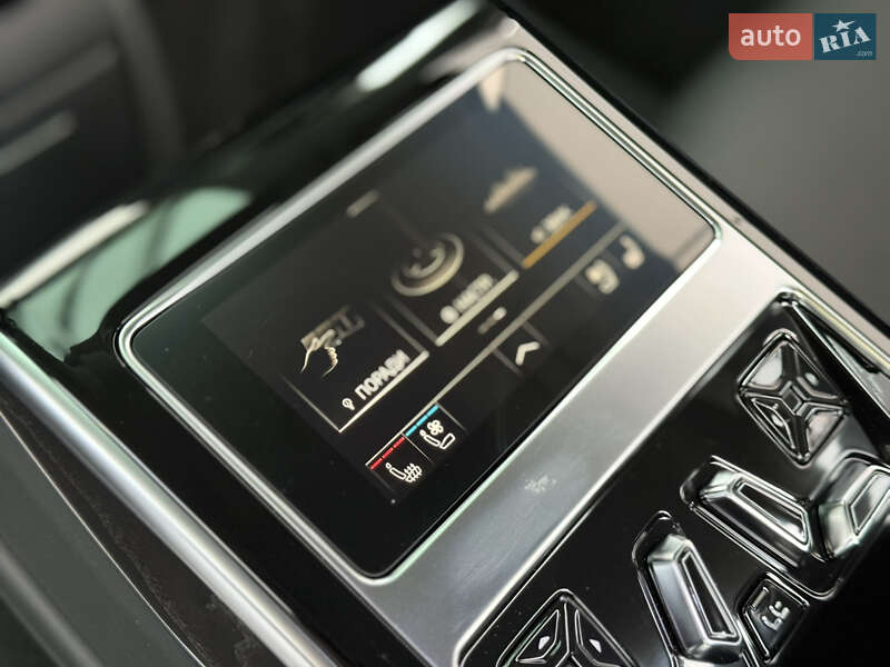 Седан Audi A8 2024 в Хмельницком