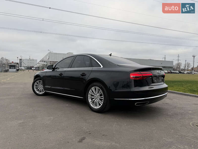Седан Audi A8 2014 в Киеве