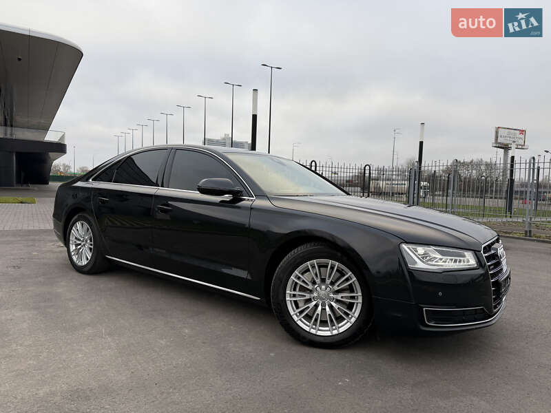 Седан Audi A8 2014 в Киеве