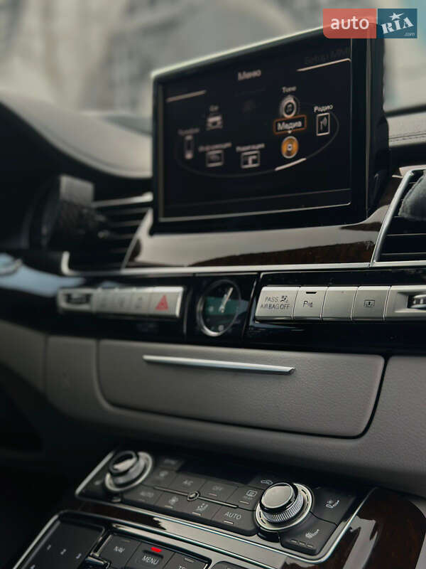 Седан Audi A8 2017 в Киеве фото 14 Седан Audi A8 2017 в Киеве