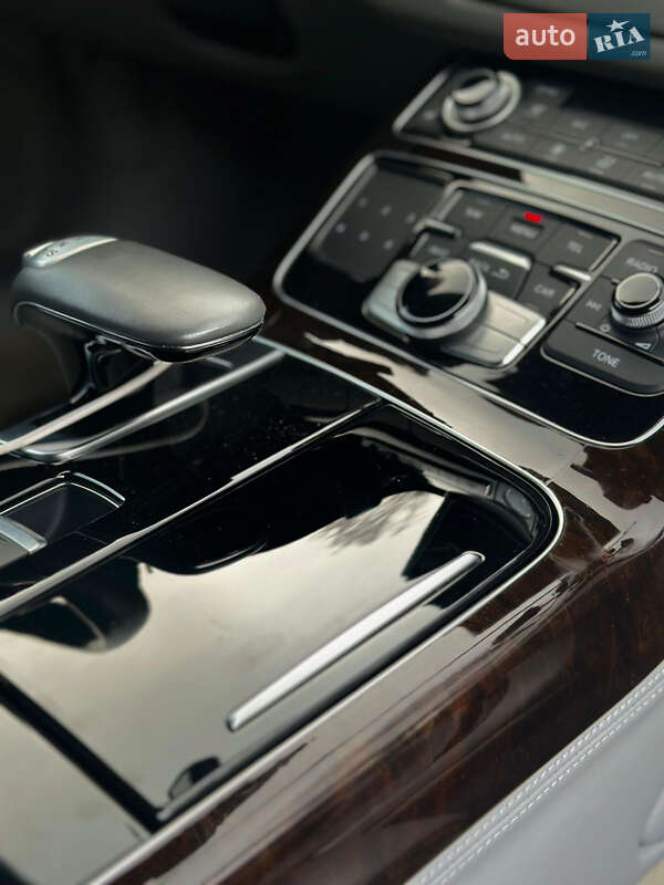 Седан Audi A8 2017 в Киеве фото 17 Седан Audi A8 2017 в Киеве