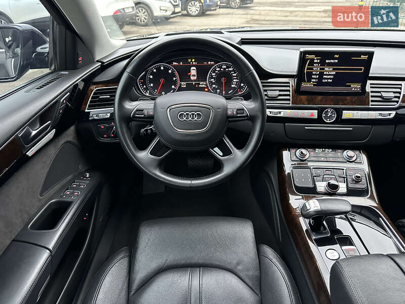 Седан Audi A8 2017 в Киеве фото 26 Седан Audi A8 2017 в Киеве