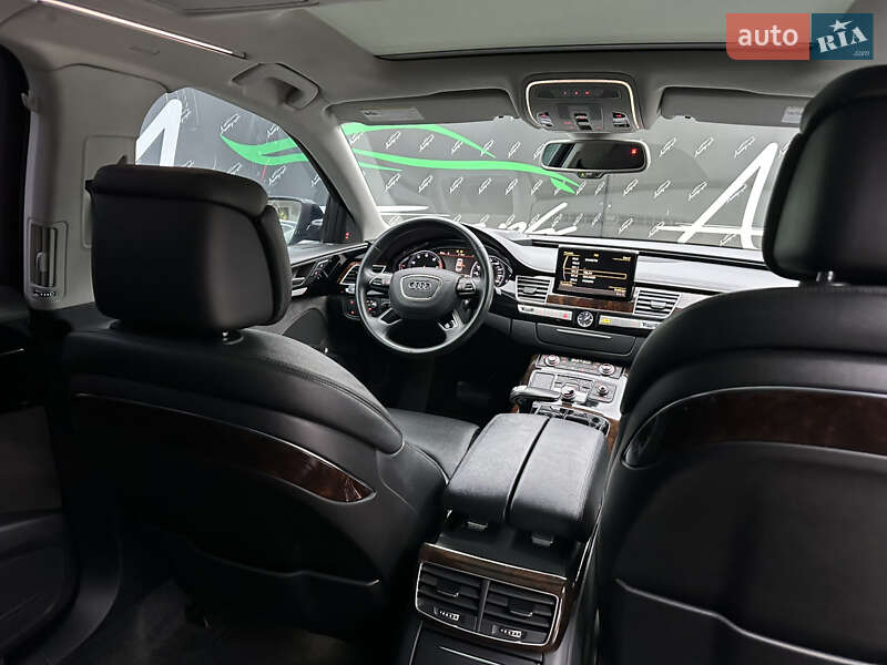 Седан Audi A8 2017 в Киеве фото 37 Седан Audi A8 2017 в Киеве