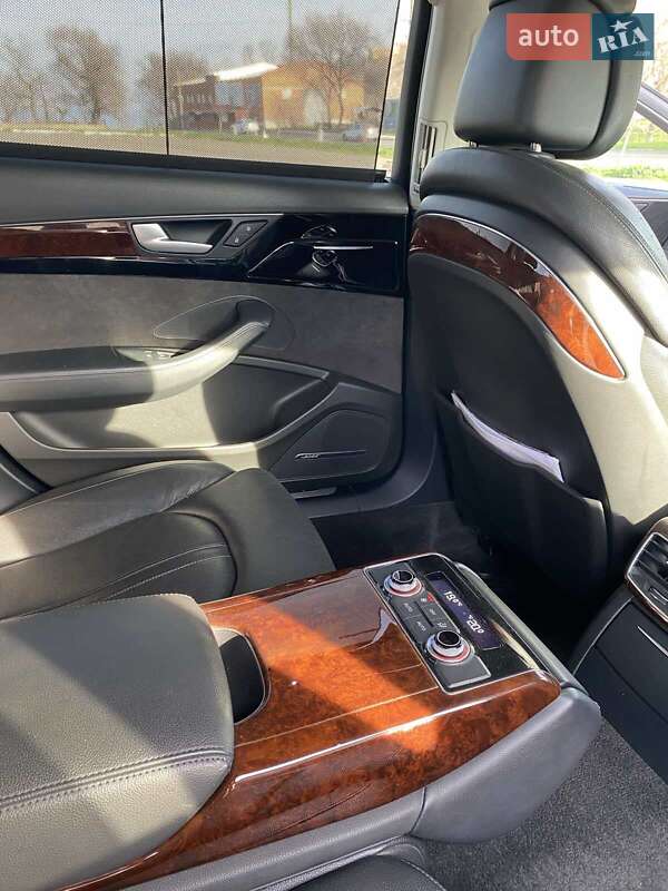 Седан Audi A8 2013 в Білгороді-Дністровському фото 28 Седан Audi A8 2013 в Білгороді-Дністровському