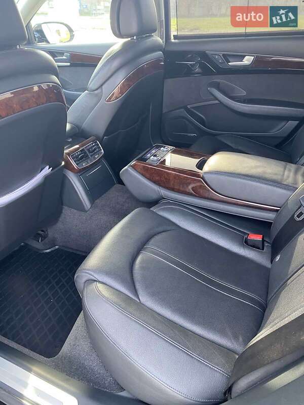 Седан Audi A8 2013 в Білгороді-Дністровському фото 30 Седан Audi A8 2013 в Білгороді-Дністровському