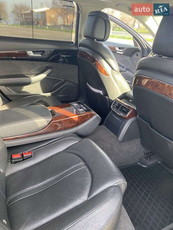 Седан Audi A8 2013 в Білгороді-Дністровському фото 31 Седан Audi A8 2013 в Білгороді-Дністровському