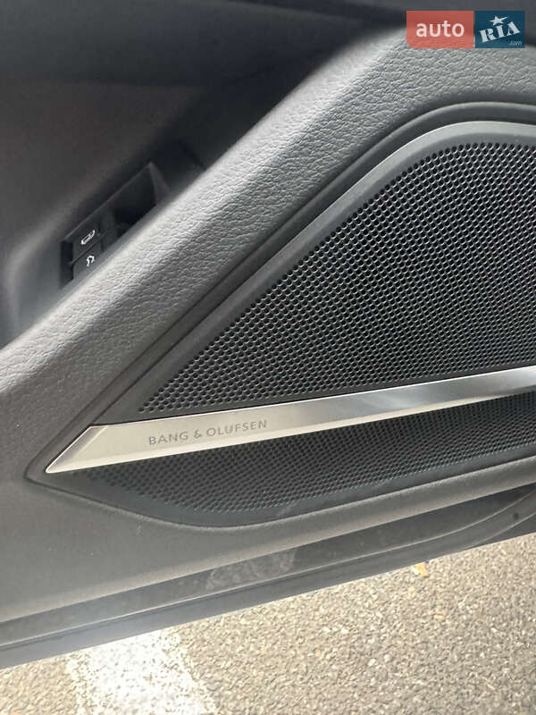 Седан Audi A8 2020 в Киеве фото 17 Седан Audi A8 2020 в Киеве