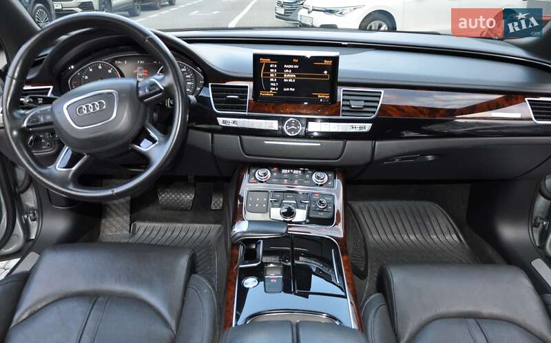 Седан Audi A8 2013 в Одессе
