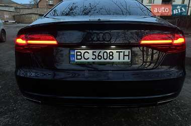 Седан Audi A8 2017 в Первомайську