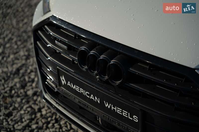 Седан Audi A8 2021 в Черновцах