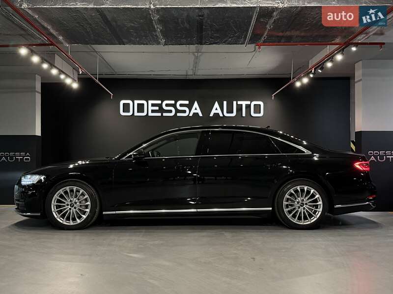Седан Audi A8 2021 в Одессе