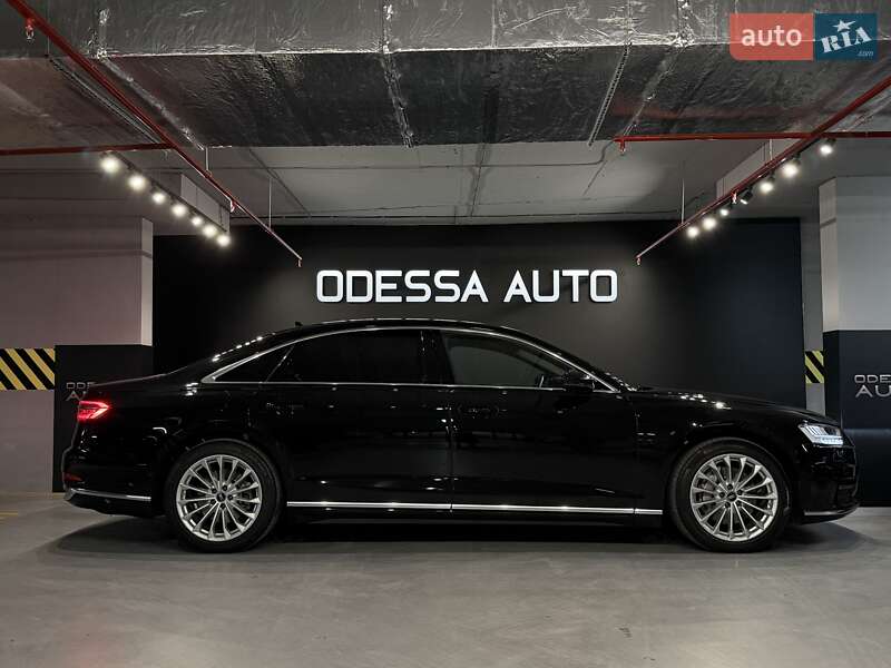 Седан Audi A8 2021 в Одессе