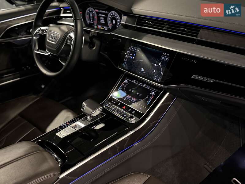 Седан Audi A8 2021 в Одессе