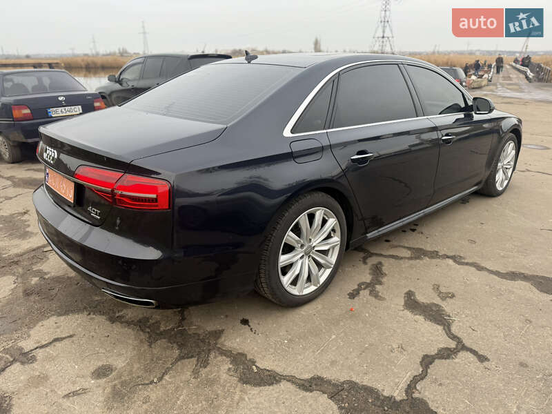 Седан Audi A8 2016 в Николаеве
