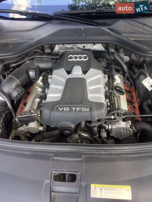 Седан Audi A8 2013 в Киеве