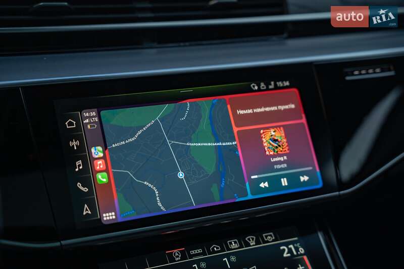 Седан Audi A8 2021 в Черновцах