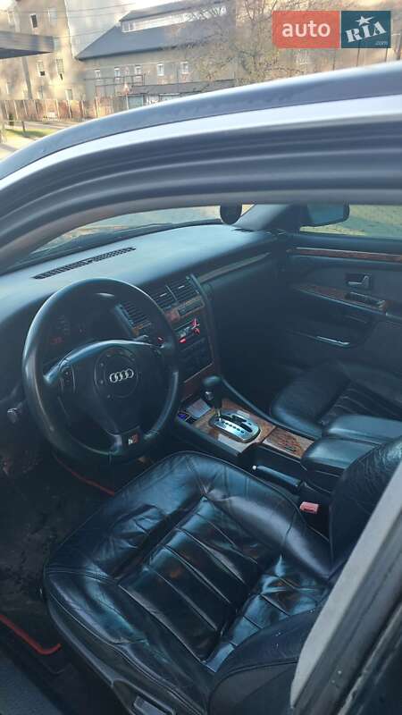 Седан Audi A8 2000 в Черновцах