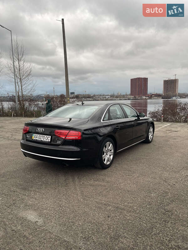 Седан Audi A8 2013 в Киеве