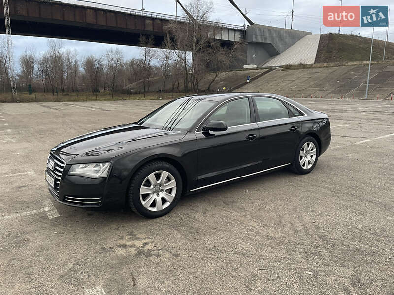 Седан Audi A8 2013 в Киеве