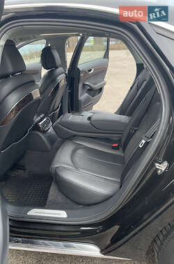 Седан Audi A8 2013 в Киеве