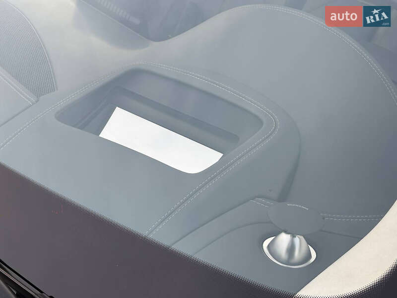 Седан Audi A8 2013 в Киеве